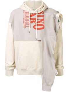 Maison Mihara Yasuhiro худи с асимметричной вставкой и принтом