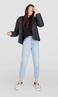 Куртка с наполнителем и капюшоном Stradivarius