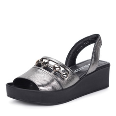 Босоножки Серебристые босоножки на массивной подошве Dakkem