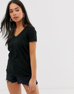 Черная футболка из органического хлопка с V-образным вырезом New Look - Черный