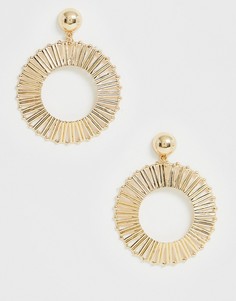 Золотистые серьги-кольца с подвесками Missguided - Золотой