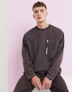 Длинный oversize-лонгслив с контрастной строчкой и карманами ASOS DESIGN - Коричневый