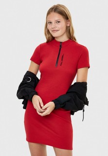 Платье Bershka 