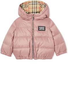 Burberry Kids двусторонний пуховик в клетку Vintage Check