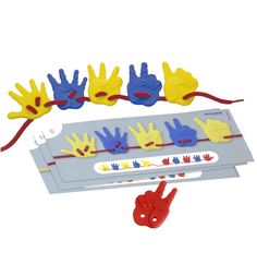 Обучающий набор Miniland Activity Hands в чемоданчике