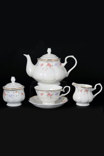 Чайный сервиз на 6 персон ROYAL CLASSICS