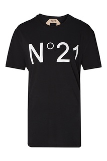 Черная футболка с белым логотипом No21