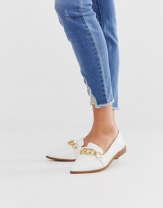 Кремовые лакированные лоферы на плоской подошве с цепочкой RAID Harlow - Белый