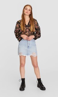 Блуза из шифона с цветочным принтом Stradivarius