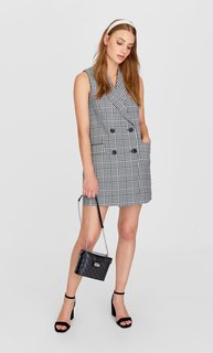 Жилет в клетку Stradivarius