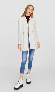 Двубортное пальто из ажурного трикотажа Stradivarius