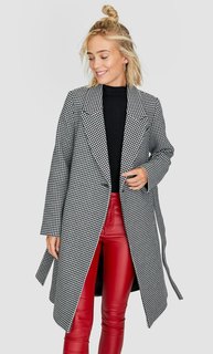 Пальто с узором «гусиная лапка» и поясом Stradivarius