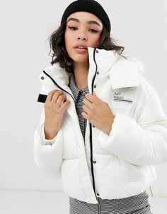 Белая дутая куртка с капюшоном Bershka - Белый