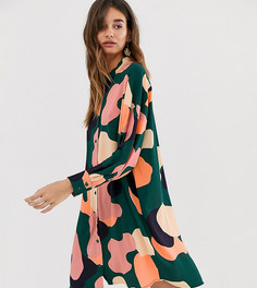 Зеленое платье-рубашка в стиле oversize с камуфляжным принтом Monki - Мульти