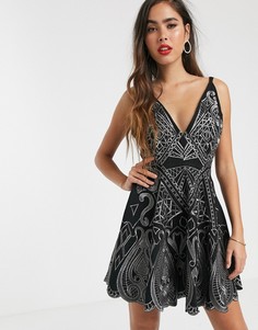 Приталенное платье мини с вырезами, вышивкой и отделкой металлической нитью ASOS DESIGN - Синий