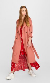 Длинный тренч из струящейся ткани Stradivarius