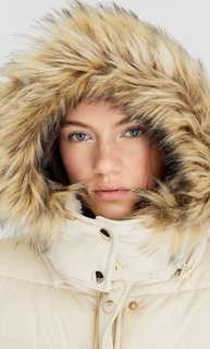 Куртка со съемным капюшоном Stradivarius