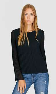 Блуза с плиссировкой Stradivarius