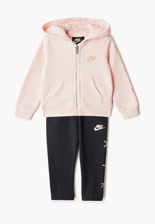 Костюм спортивный Nike 