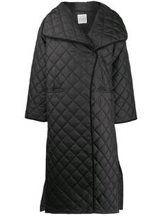 Toteme стеганое пальто оверсайз
