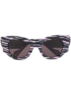 Balenciaga Eyewear солнцезащитные очки в оправе кошачий глаз с принтом