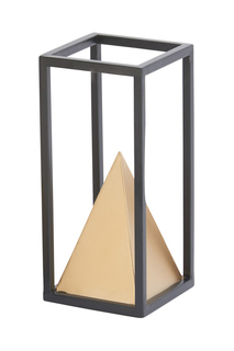 Скульптура "Пирамида" UMA