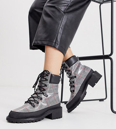 Походные ботинки в клетку для широкой стопы ASOS DESIGN Alix
