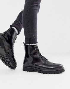 Черные ботинки из искусственной кожи на массивной подошве со шнуровкой ASOS DESIGN