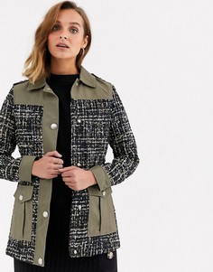 Куртка в стиле милитари из ткани букле со вставками цвета хаки River Island