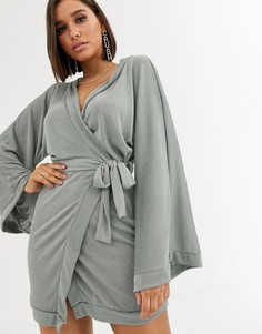 Серебристое платье мини с рукавами-кимоно Missguided