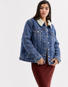 Джинсовая куртка с искусственным мехом Levis