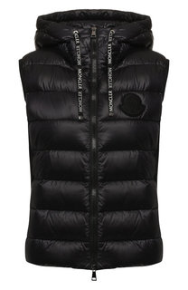 Категория: Утепленные жилеты женские Moncler