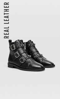 Кожаные ботинки на плоской подошве Stradivarius