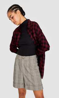 Шорты в клетку Stradivarius
