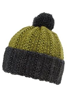 Вязаная шапка с помпоном Marhatter