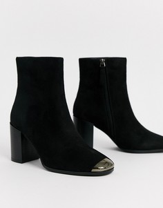 Черные ковбойские ботинки с металлической отделкой Glamorous
