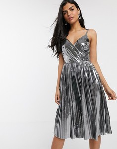 Серебристое плиссированное платье миди с эффектом металлик River Island