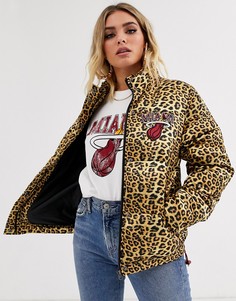 Дутая куртка с леопардовым принтом и логотипом NBA Miami Heat