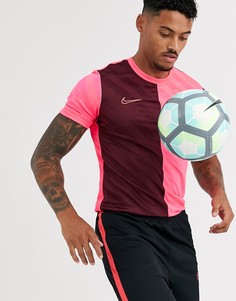 Розово-бордовая футболка с принтом Nike Football academy