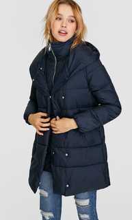 Стеганое пальто с двойным воротником, Limited Edition Stradivarius