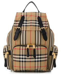 Burberry The Medium Rucksack in Vintage Check