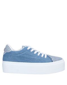 Низкие кеды и кроссовки Guess
