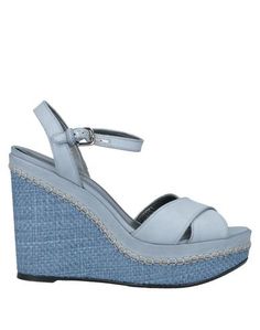 Сандалии Stuart Weitzman