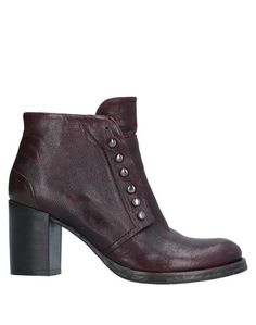 Полусапоги и высокие ботинки Oasi