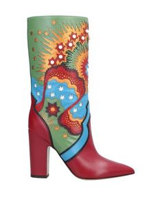 Полусапоги и высокие ботинки Valentino