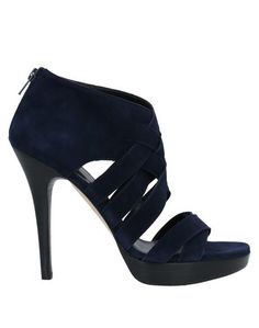 Сандалии Stuart Weitzman