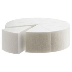MAC Спонж нарезной для тонального средства Wedge Sponge