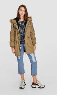 Удлиненная парка Stradivarius