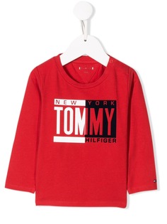 Tommy Hilfiger Junior топ с логотипом