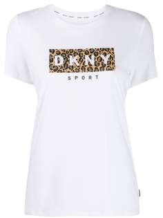 Категория: Футболки с логотипом Dkny